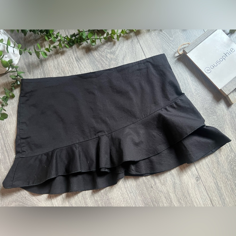Vintage 90s Y2K Forever 21 Solid Black Ruffles Micro Mini Skirt. Size L